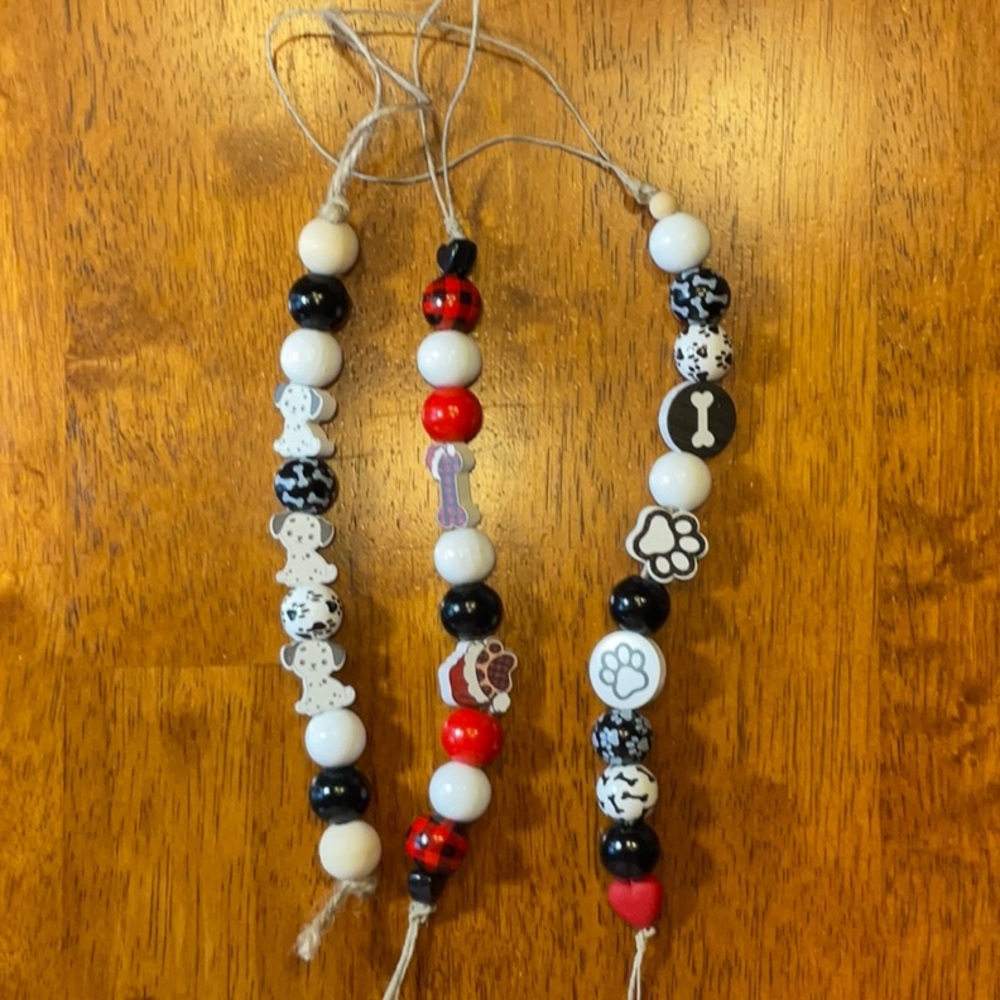 Charming Pet Bead Ornament Set - Black, White, Red